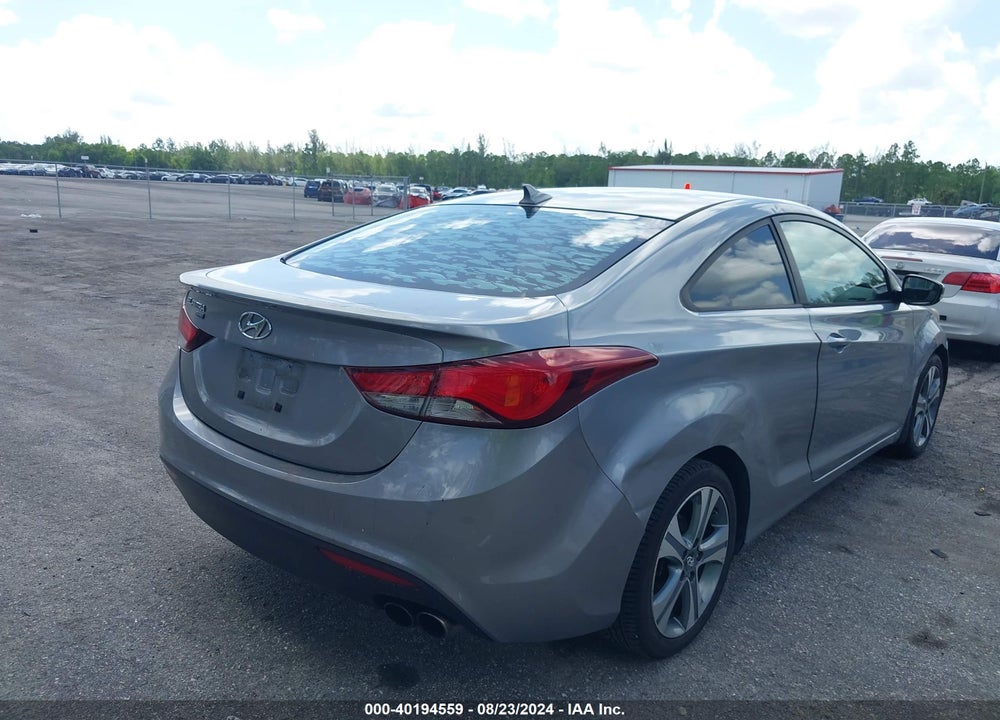 2014 HYUNDAI ELANTRA VIN: KMHDH6AH5EU029670