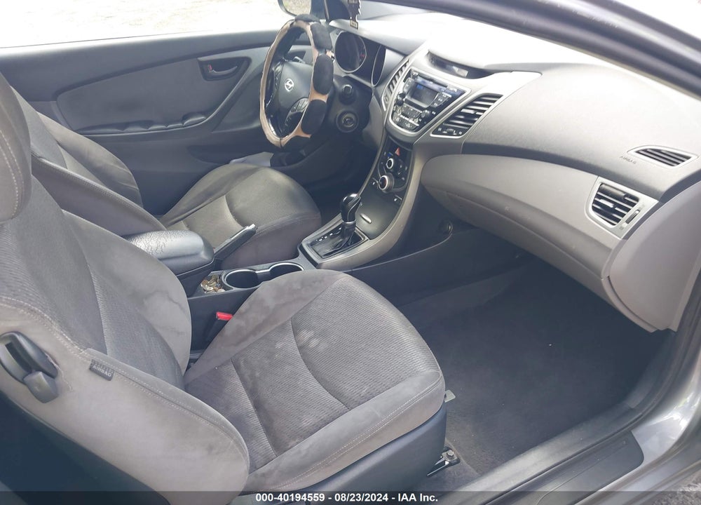 2014 HYUNDAI ELANTRA VIN: KMHDH6AH5EU029670