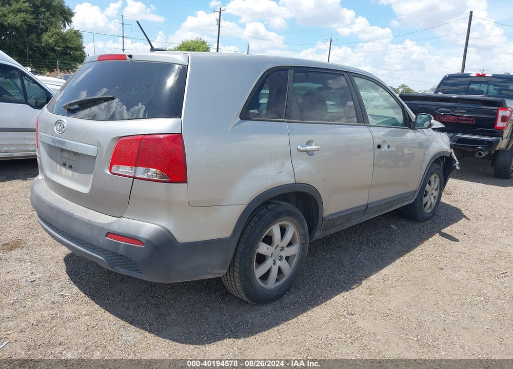 2013 KIA SORENTO LX VIN: 5XYKT3A13DG372201