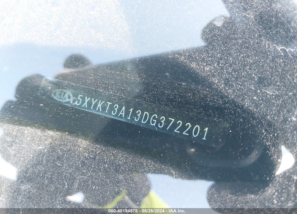 2013 KIA SORENTO LX VIN: 5XYKT3A13DG372201