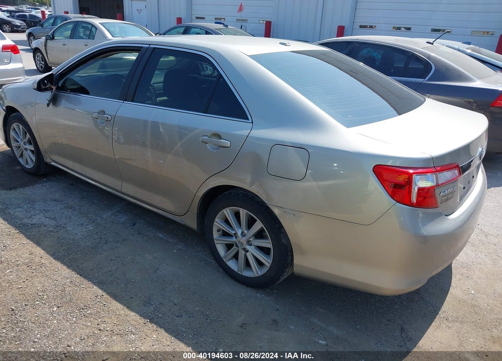 2014 TOYOTA CAMRY XLE VIN: 4T4BF1FK5ER389080