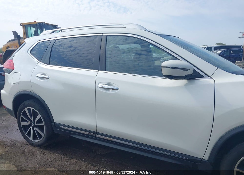 2017 NISSAN ROGUE SL VIN: JN8AT2MV4HW260041