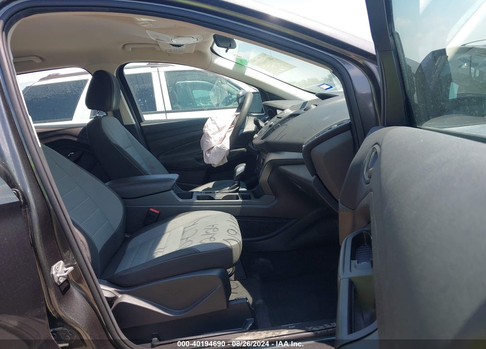 2017 FORD ESCAPE S VIN: 1FMCU0F77HUC00198