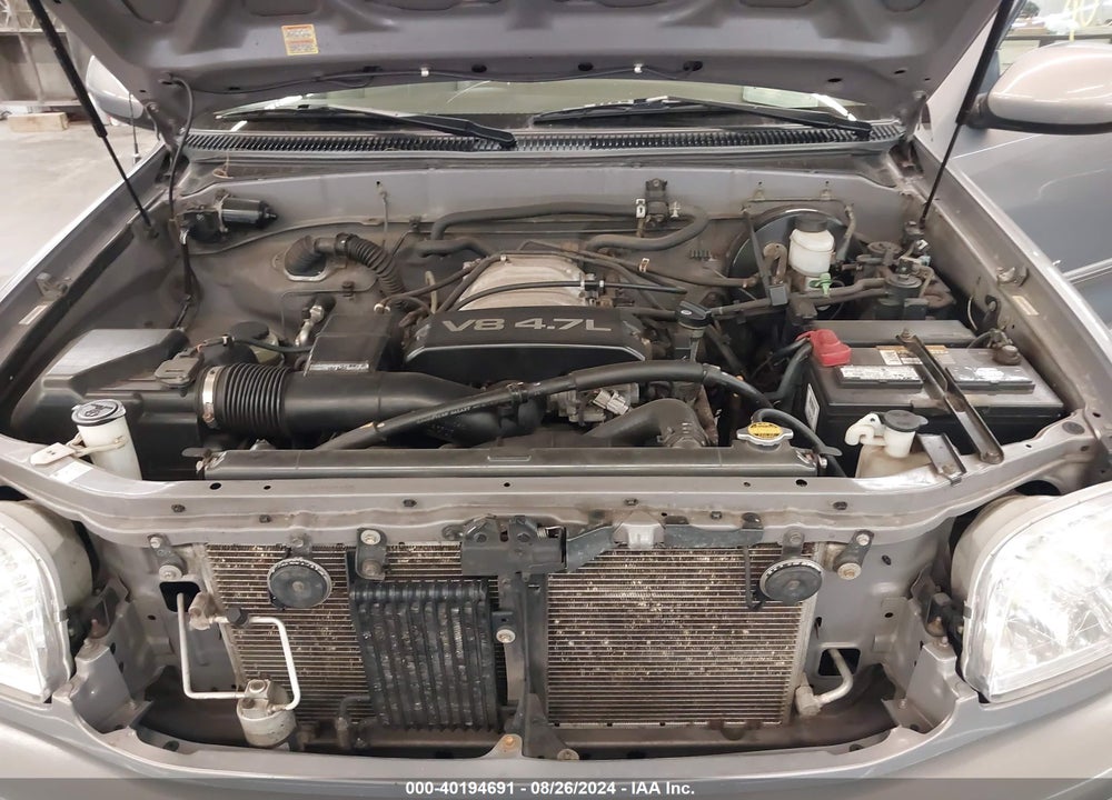 2000 TOYOTA TUNDRA LTD V8 VIN: 5TBBT4815YS114274