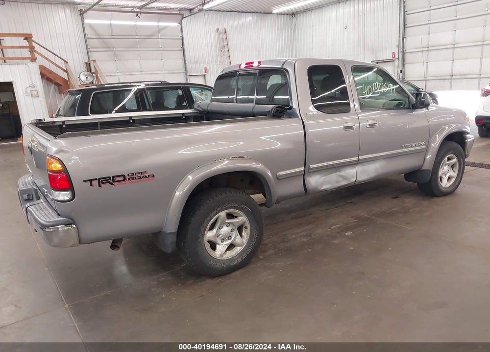 2000 TOYOTA TUNDRA LTD V8 VIN: 5TBBT4815YS114274