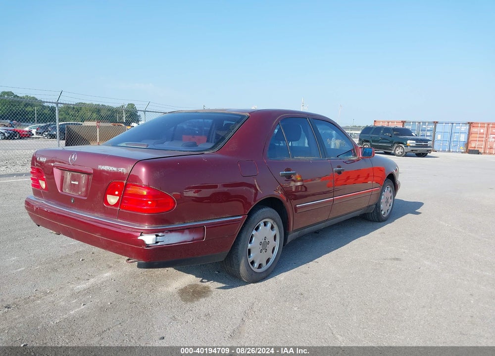 1999 MERCEDES-BENZ E 300 DIESEL VIN: WDBJF25H6XA786645