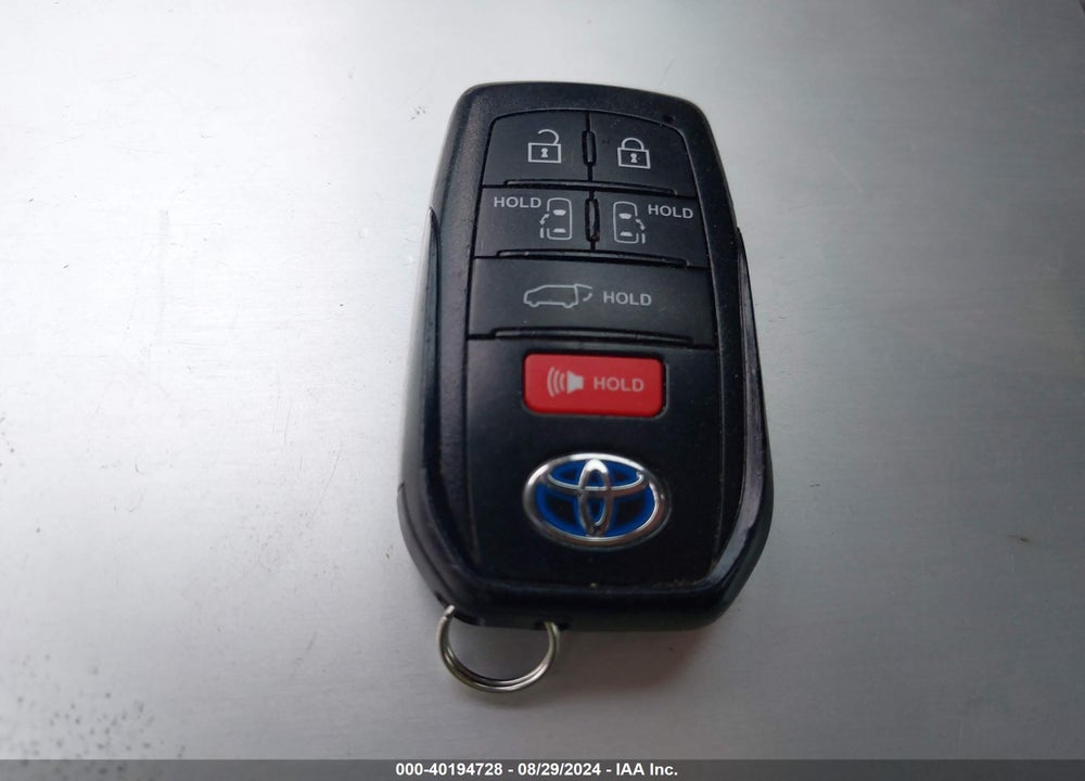 2022 TOYOTA SIENNA XLE VIN: 5TDYSKFC7NS060937