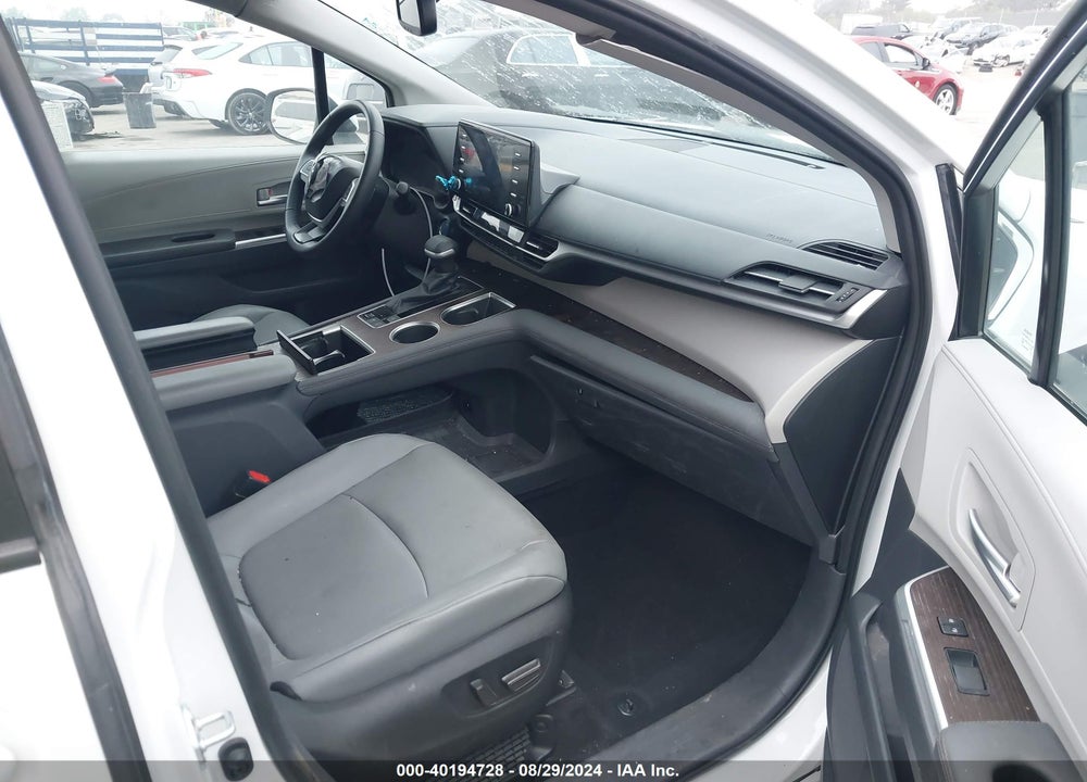 2022 TOYOTA SIENNA XLE VIN: 5TDYSKFC7NS060937