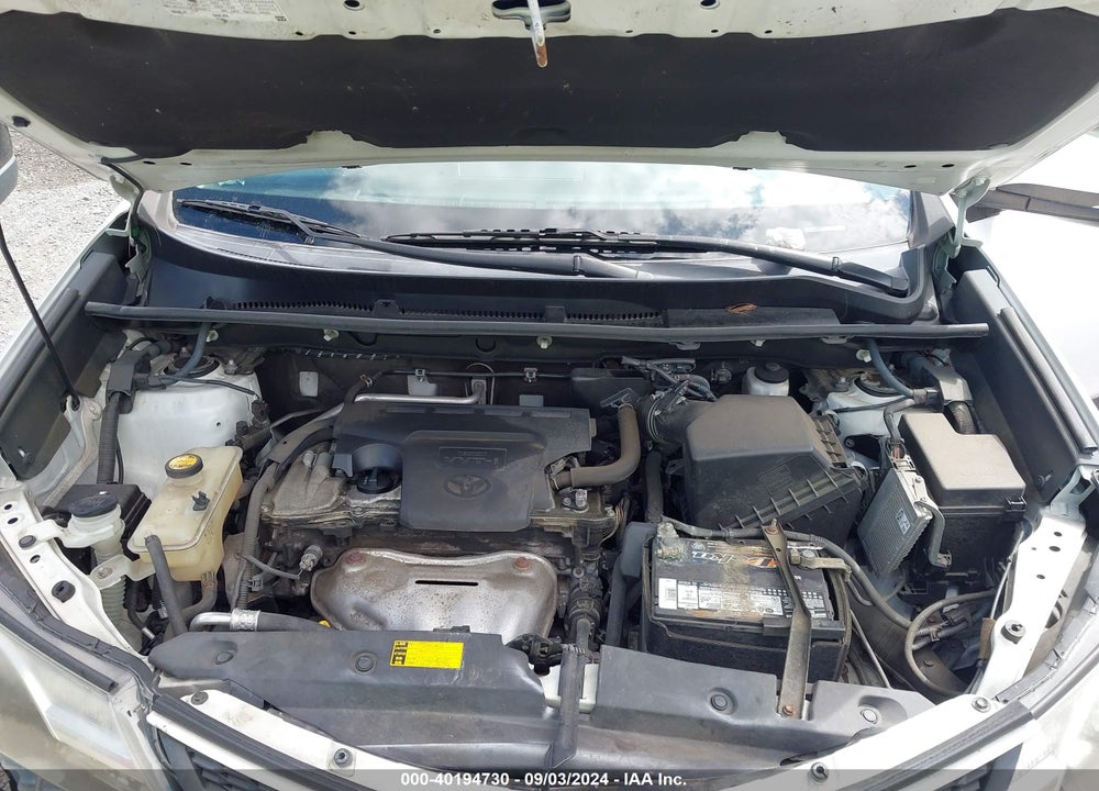 2013 TOYOTA RAV4 XLE VIN: 2T3RFREV3DW085674