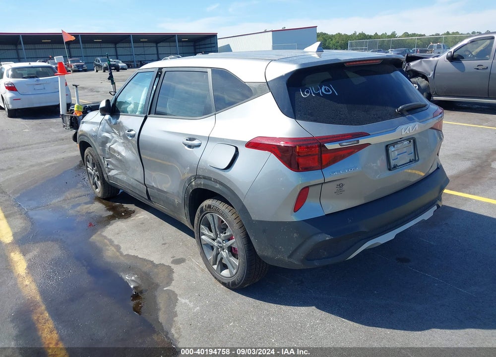 2023 KIA SELTOS LX VIN: KNDEPCAAXP7374806