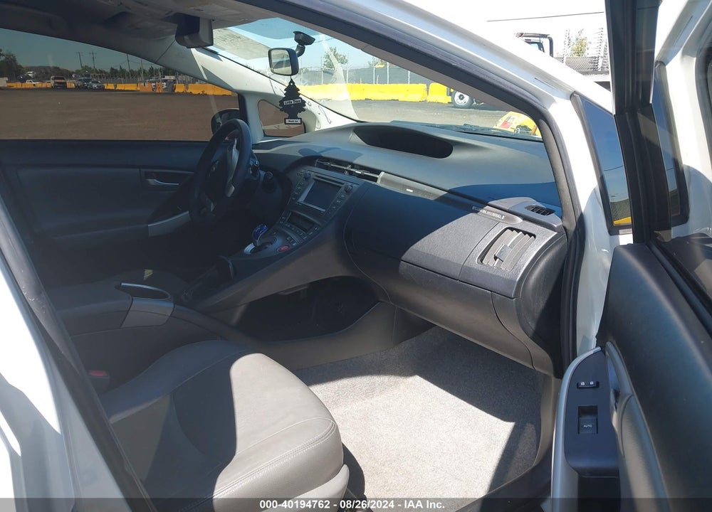 2014 TOYOTA PRIUS PLUG-IN VIN: JTDKN3DP9E3063218