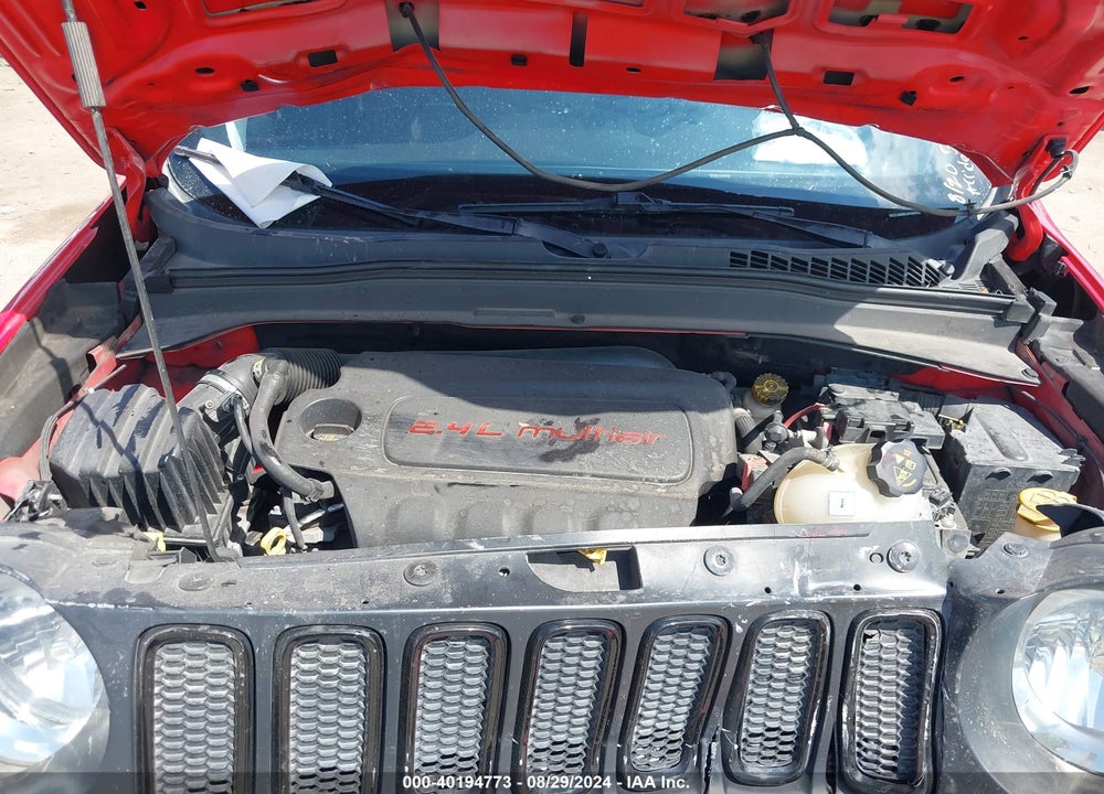 2018 JEEP RENEGADE ALTITUDE FWD VIN: ZACCJABBXJPG85554