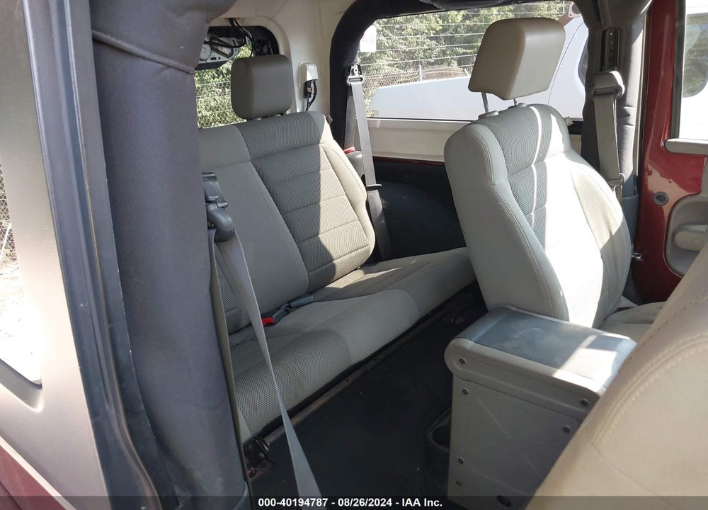 2007 ANGLER JEEP WR SAHARA VIN: 1J4FA54157L103800