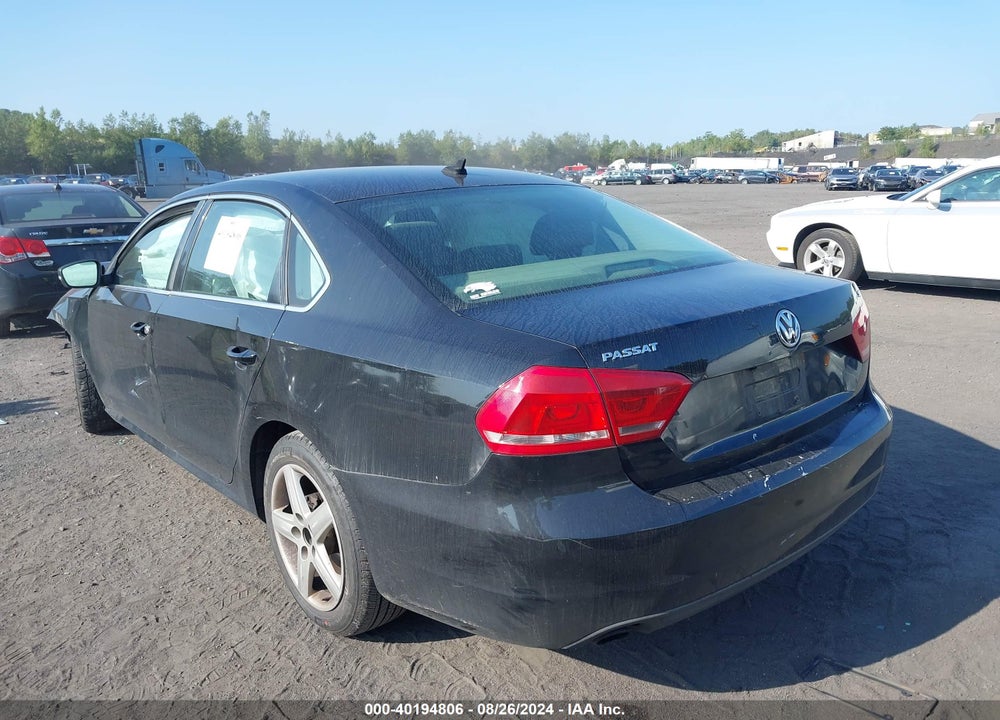 2013 VOLKSWAGEN PASSAT 2.5L SE VIN: 1VWBP7A33DC105607