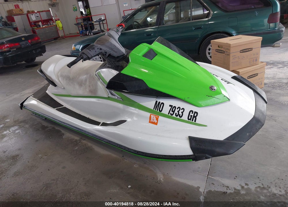 2018 YAMAHA VX VIN: YAMA2526D818