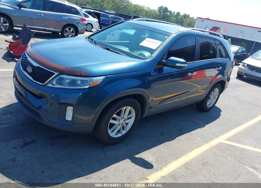 2015 KIA SORENTO LX VIN: 5XYKT4A62FG564035