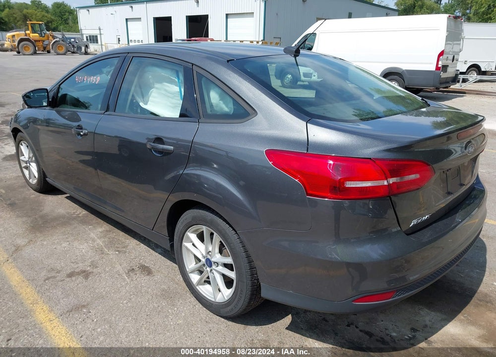 2016 FORD FOCUS SE VIN: 1FADP3F2XGL365842
