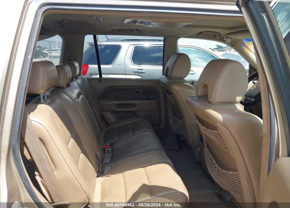 2006 HONDA PILOT EX-L VIN: 5FNYF28606B035217