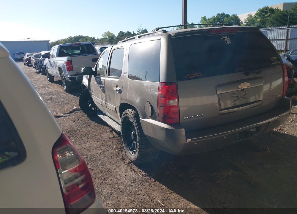 2011 CHEVROLET TAHOE LTZ VIN: 1GNSKCE01BR365855