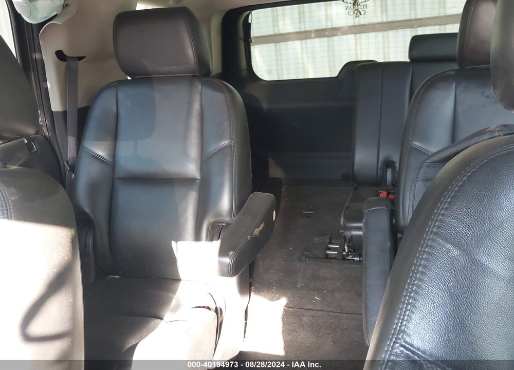 2011 CHEVROLET TAHOE LTZ VIN: 1GNSKCE01BR365855