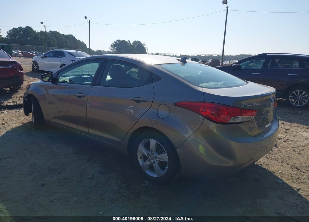 2013 HYUNDAI ELANTRA GLS VIN: 5NPDH4AE9DH395557