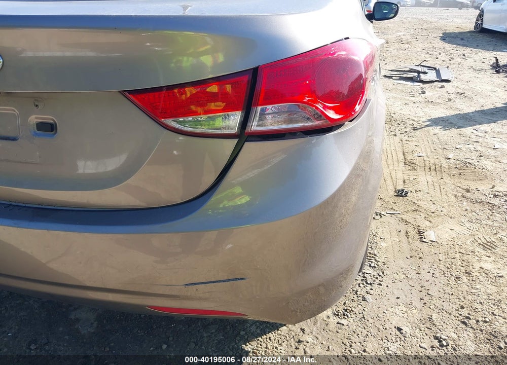 2013 HYUNDAI ELANTRA GLS VIN: 5NPDH4AE9DH395557