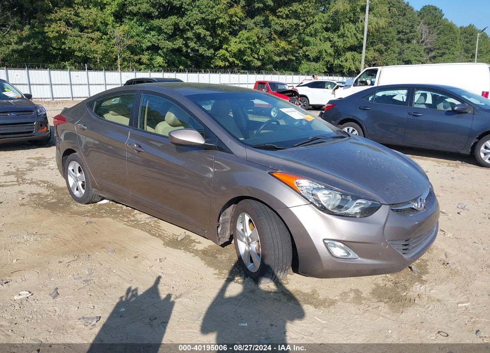 2013 HYUNDAI ELANTRA GLS VIN: 5NPDH4AE9DH395557