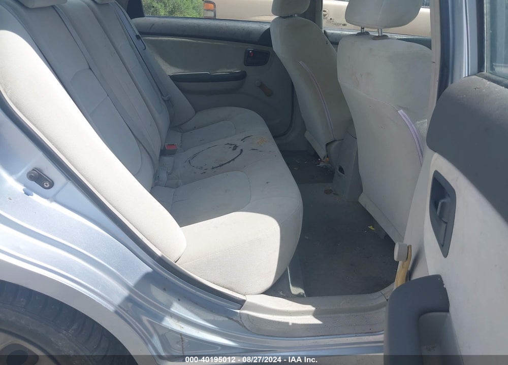 2004 KIA SPECTRA EX/LX VIN: KNAFE121645028981