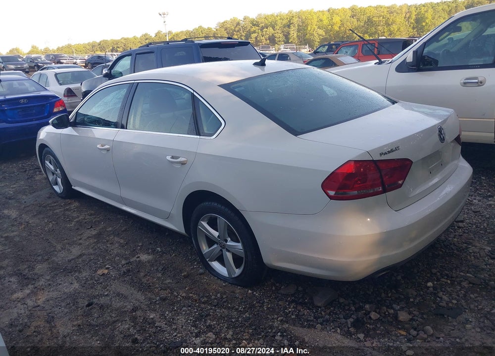 2012 VOLKSWAGEN PASSAT 2.5L SE VIN: 1VWBP7A35CC073807