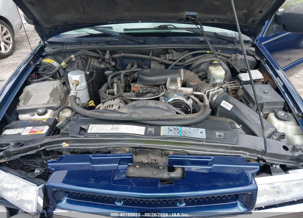 2002 CHEVROLET S-10 LS VIN: 1GCCS19W228173804