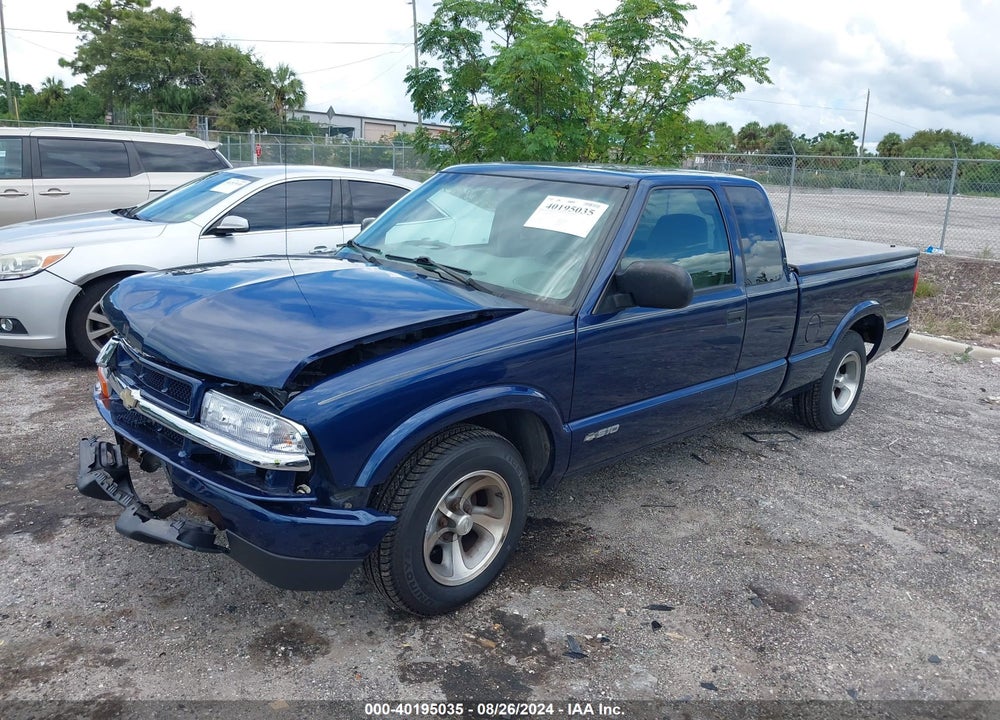 2002 CHEVROLET S-10 LS VIN: 1GCCS19W228173804