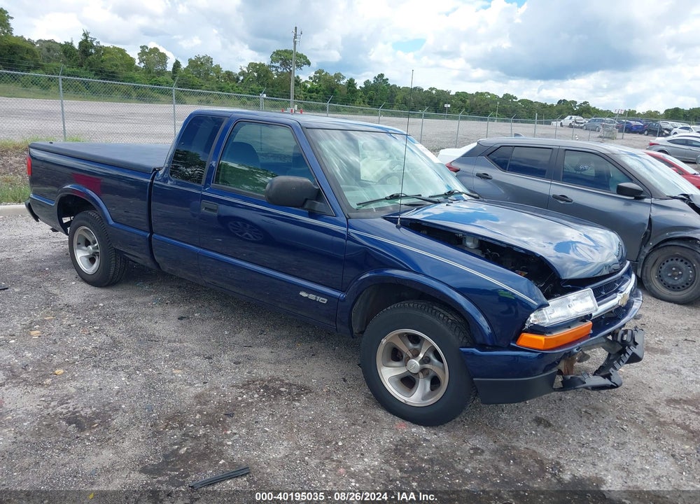 2002 CHEVROLET S-10 LS VIN: 1GCCS19W228173804