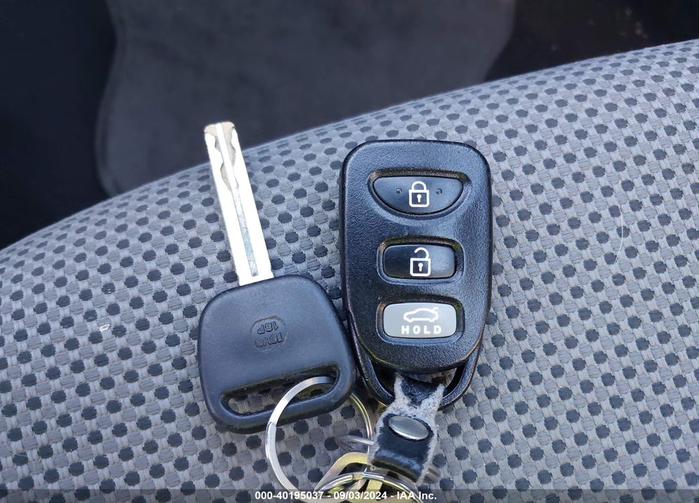 2011 HYUNDAI SONATA GLS VIN: 5NPEB4AC6BH109357