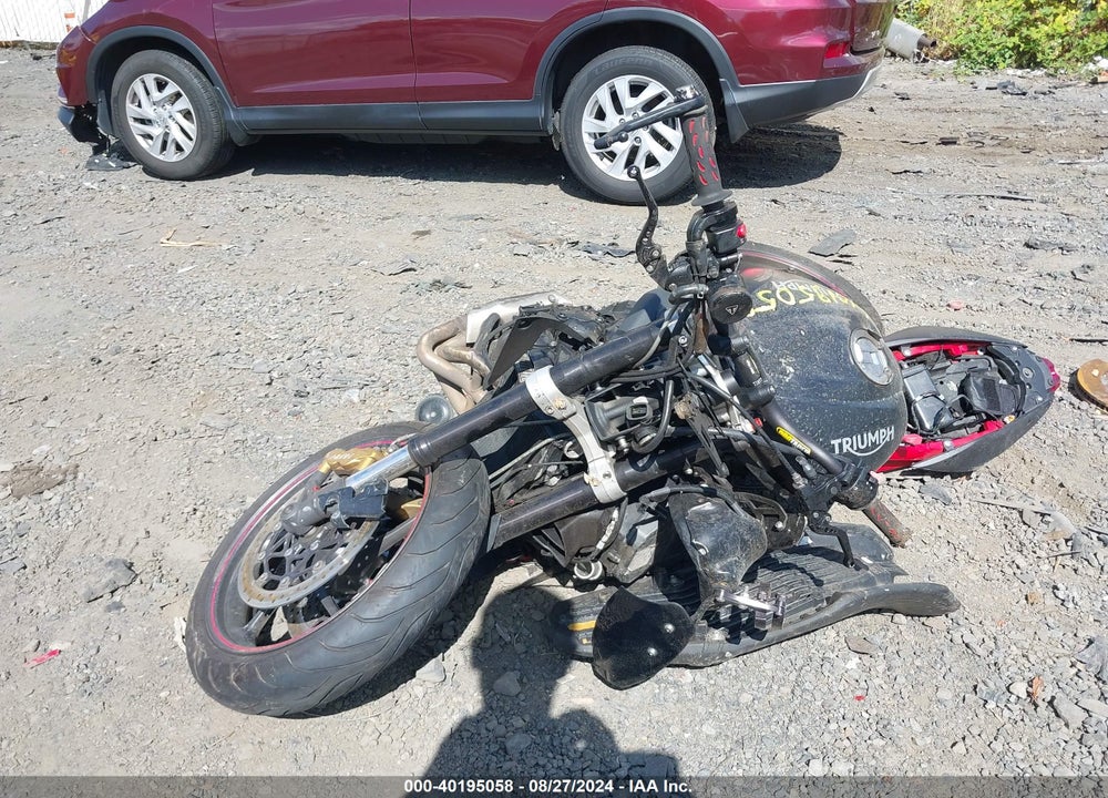 2016 TRIUMPH MOTORCYCLE STREET TRIPLE R/ABS VIN: SMTL03NE5GT744321