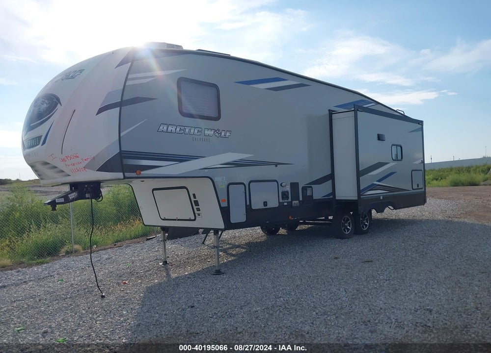 2021 CHEROKEE ARTIC WOLF TRAVEL TRAILER VIN: 5ZT3CKUB8M0708433