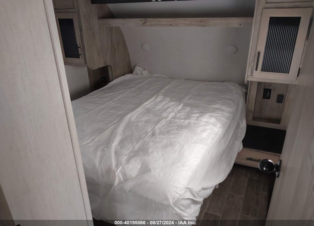 2021 CHEROKEE ARTIC WOLF TRAVEL TRAILER VIN: 5ZT3CKUB8M0708433