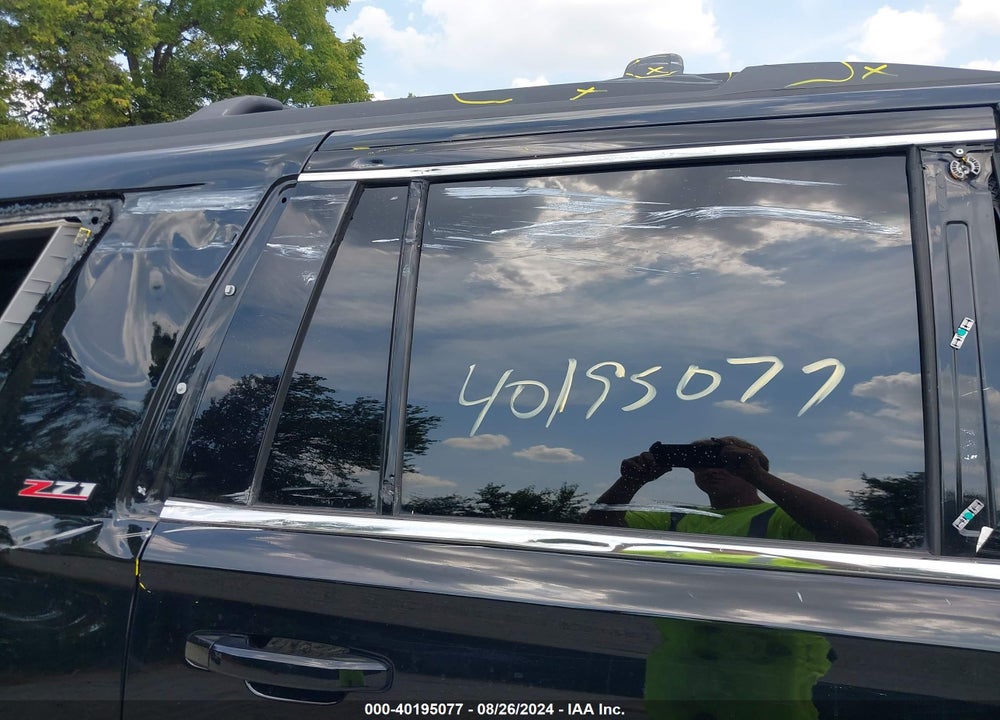 2019 CHEVROLET TAHOE LT VIN: 1GNSKBKC5KR390539