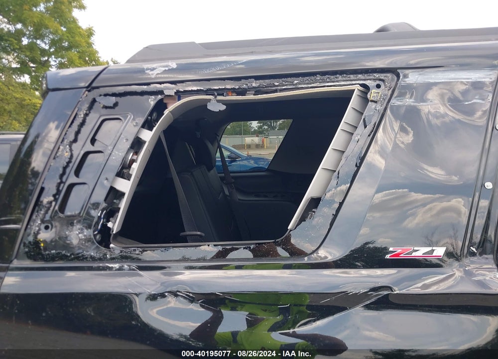 2019 CHEVROLET TAHOE LT VIN: 1GNSKBKC5KR390539