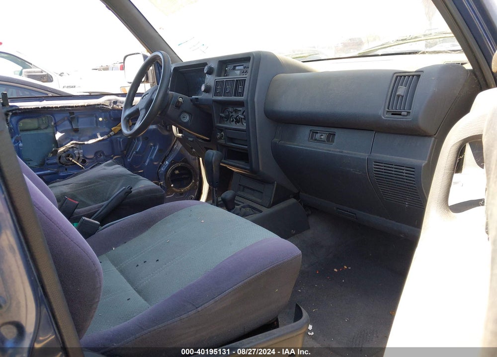 1994 ISUZU TROOPER S VIN: JACDH58V0R7927817