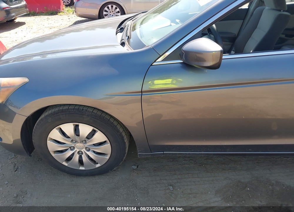 2009 HONDA ACCORD 2.4 LX VIN: 1HGCP26339A119255