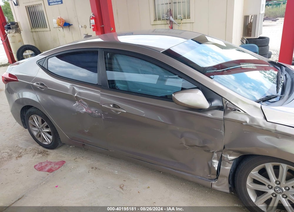 2016 HYUNDAI ELANTRA SE VIN: 5NPDH4AE7GH705905