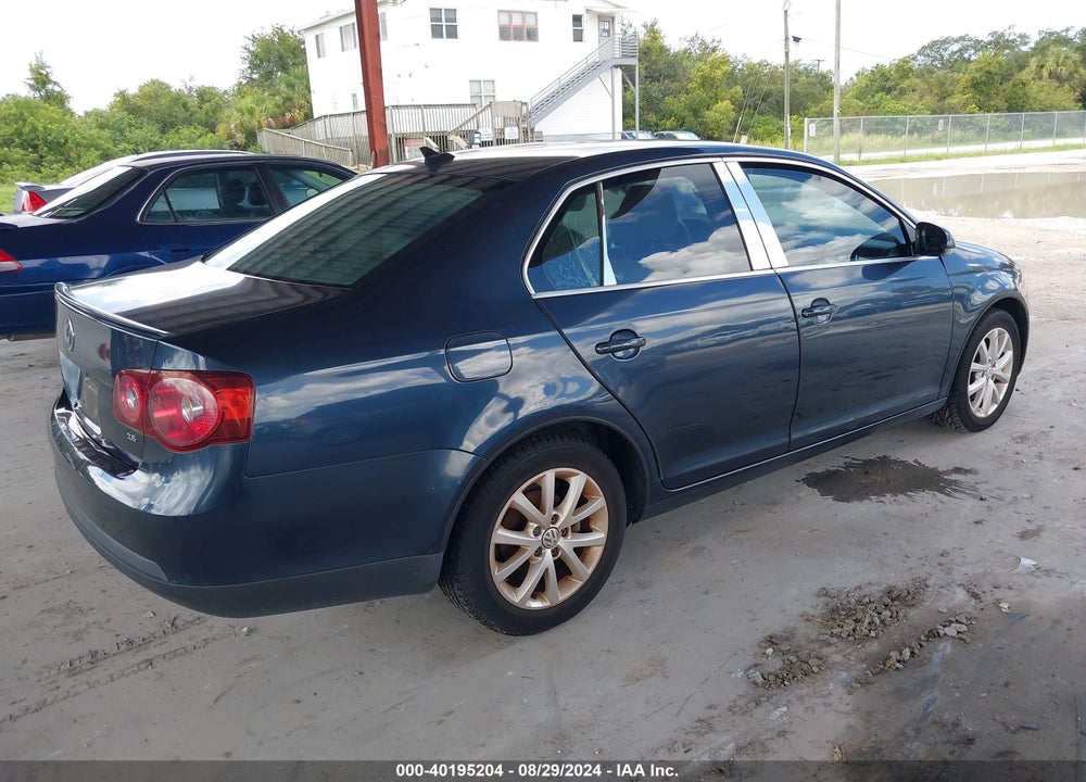 2010 VOLKSWAGEN JETTA SE VIN: 3VWRX7AJ5AM058359