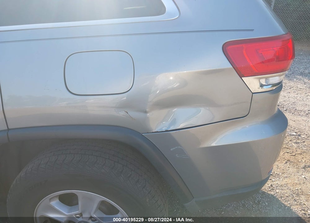 2015 JEEP GRAND CHEROKEE LAREDO VIN: 1C4RJFAG0FC846767