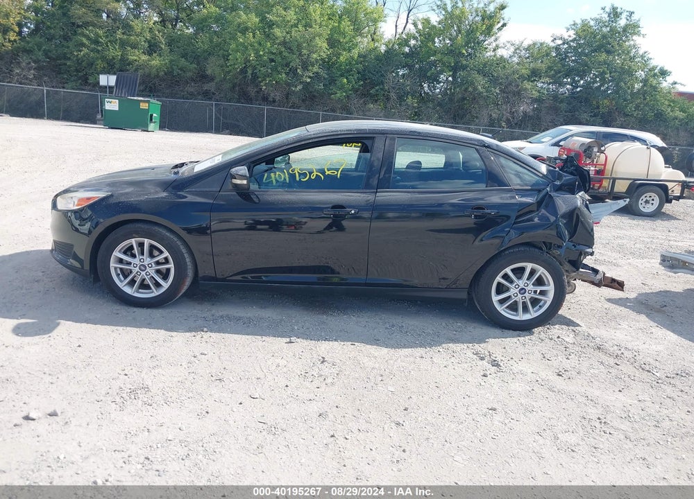 2017 FORD FOCUS SE VIN: 1FADP3F26HL325811