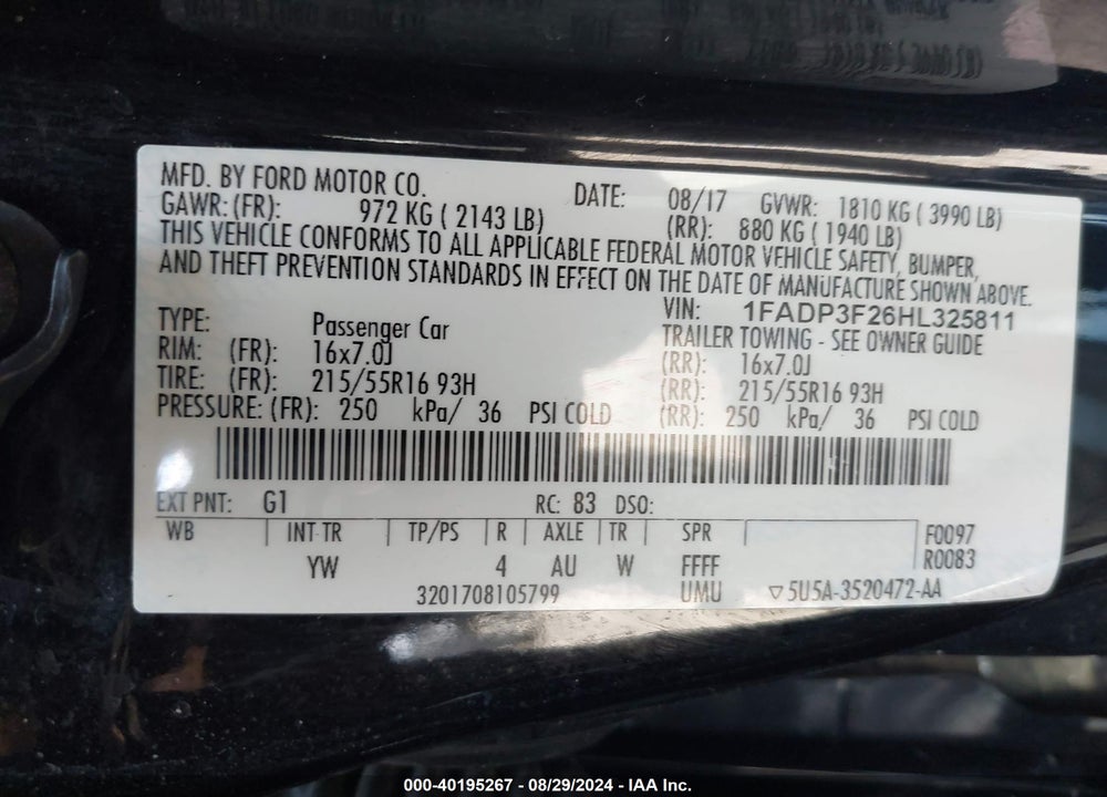 2017 FORD FOCUS SE VIN: 1FADP3F26HL325811