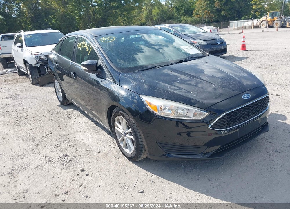 2017 FORD FOCUS SE VIN: 1FADP3F26HL325811