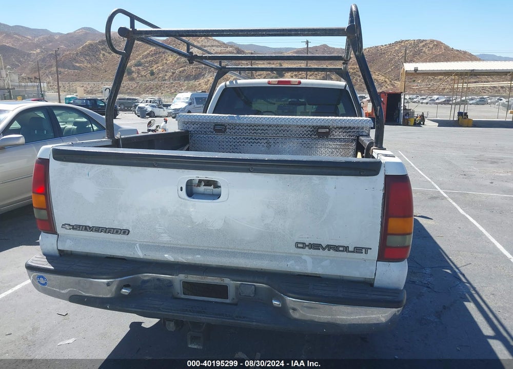 2000 CHEVROLET SILVERADO 1500 LS VIN: 1GCEC19T6YE369377