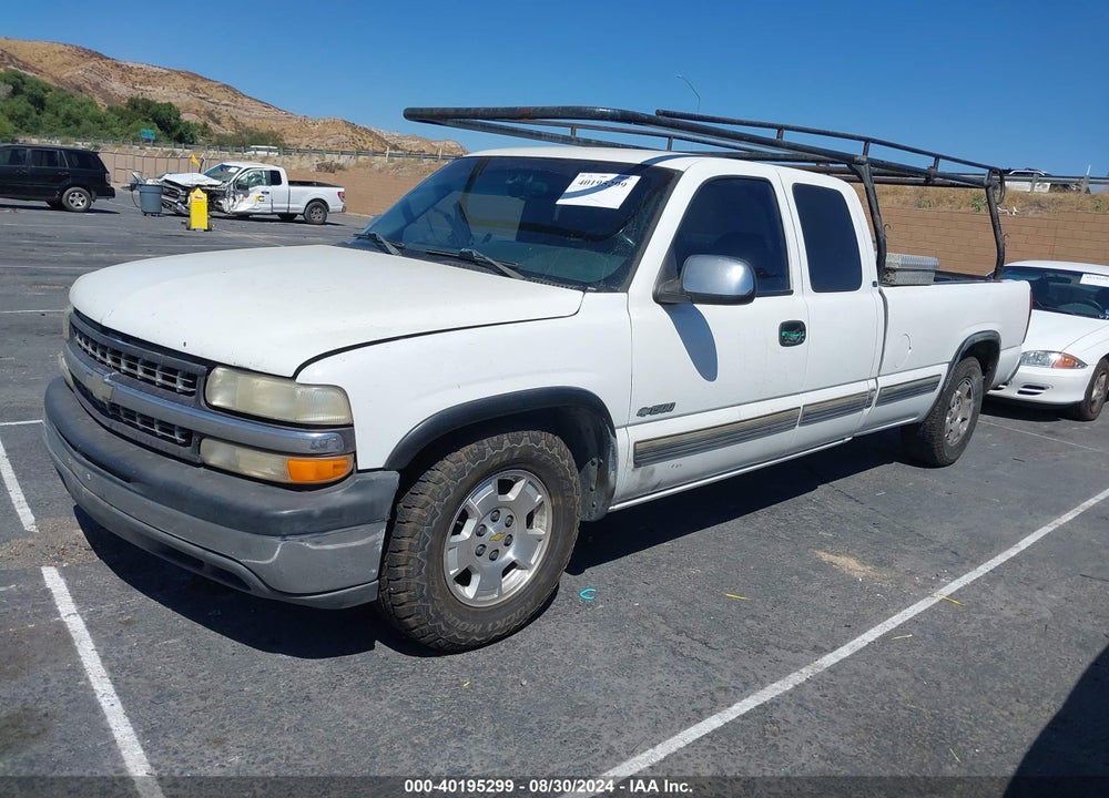 2000 CHEVROLET SILVERADO 1500 LS VIN: 1GCEC19T6YE369377