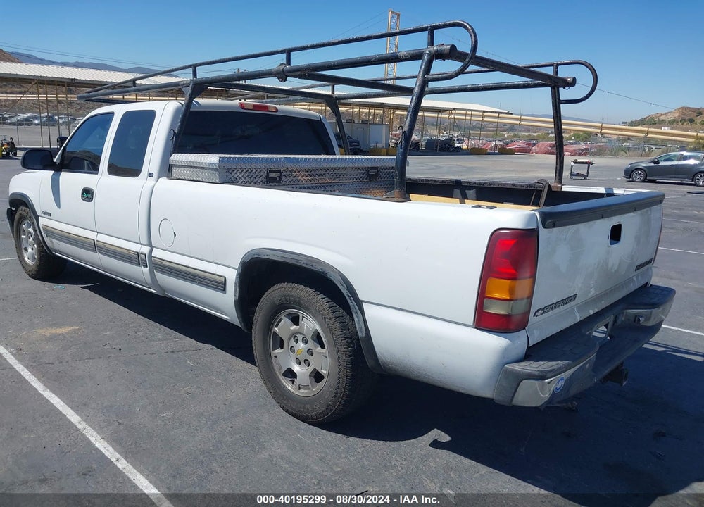 2000 CHEVROLET SILVERADO 1500 LS VIN: 1GCEC19T6YE369377