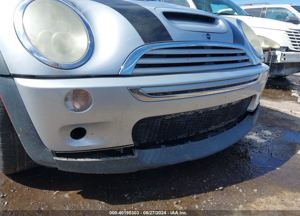 2006 MINI COOPER S VIN: WMWRH33526TF87463